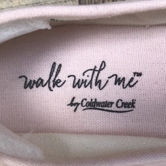 NWT Woman’s Escape Espadrilles by Walk With Me. - Picture 4 of 10